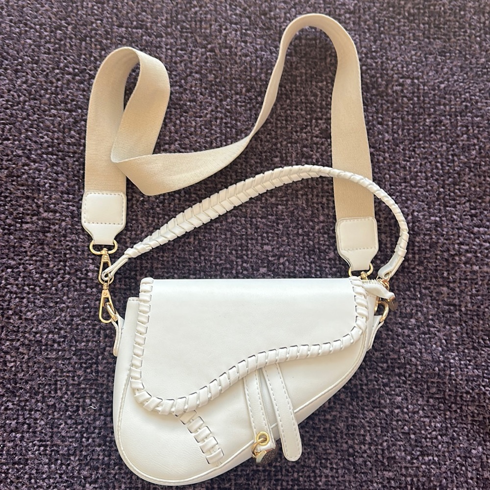 White guitar case purse